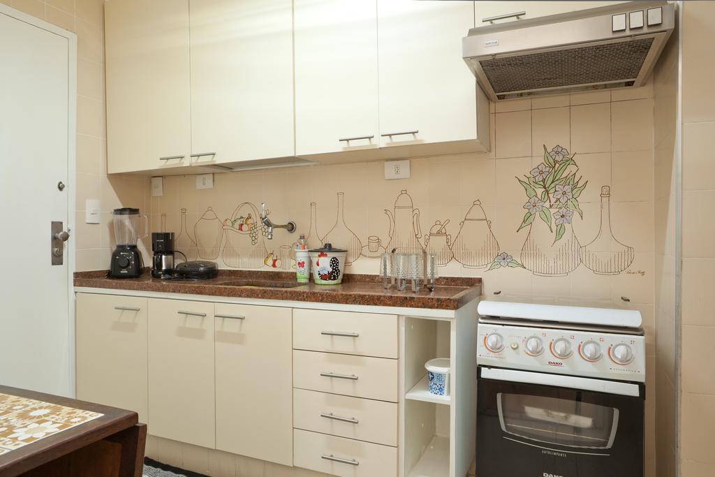 Copacabana Oceanview Suites: Beachfront Luxury with Modern Amenities Rio de Janeiro Exterior photo